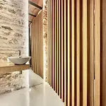 Villamora Alfaros 35 Free Parking