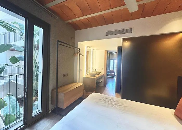 Villamora Alfaros 35 Free Parking